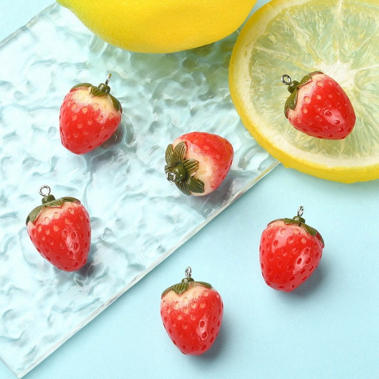 ZAA02 Zawieszka z żywicy - truskawka