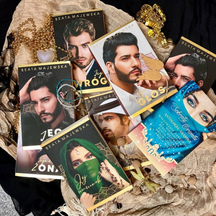 Wielki ZESTAW 7 książek Seria arabska Jego wysokość Beata Majewska