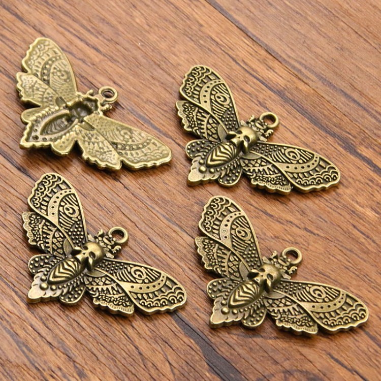 ZM60 Zawieszka metalowa do biżuterii ćma czaszka motyl gothic emo - antyczny brąz