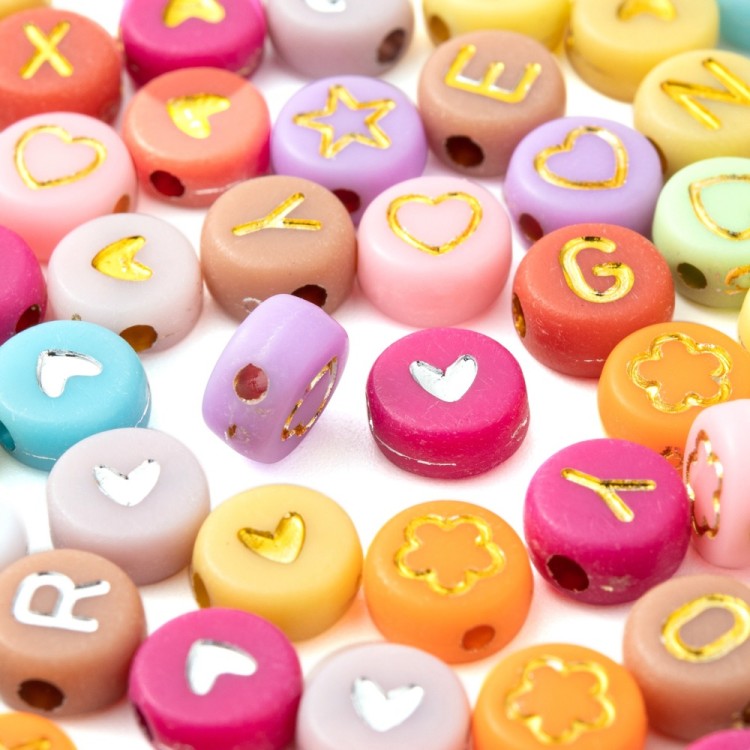 KLT59 Koraliki akrylowe 7mm literki monetki 50g do bransoletek mix kolor