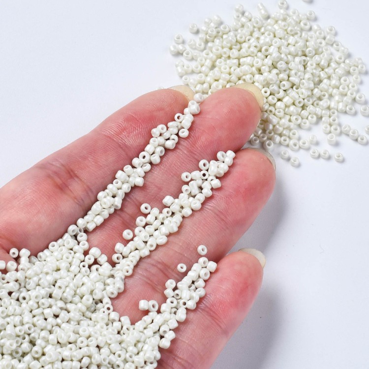 RA551 Koraliki szklane drobne seeds 12/0 okrągłe rokail 2mm 20g ecru perłowe
