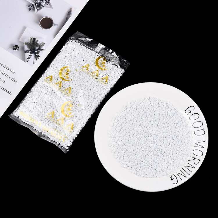 RA556 Koraliki szklane drobne seeds 6/0 okrągłe rokail 4mm 20g białe matowe