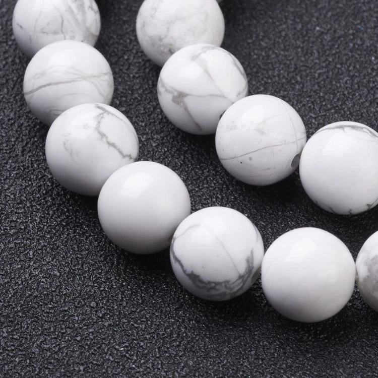 HOW296 Howlit kamień naturalny koraliki kule 6mm sznur 62szt