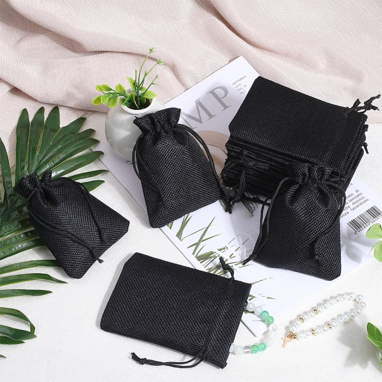 w316 woreczek ozdobny podarunkowy z juty 9x12cm- czarny