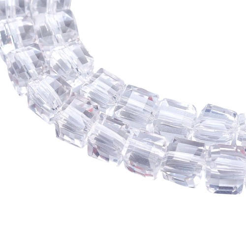 KSF144 Koraliki szklane fasetowane 4x4mm kostka sznur 98szt crystal