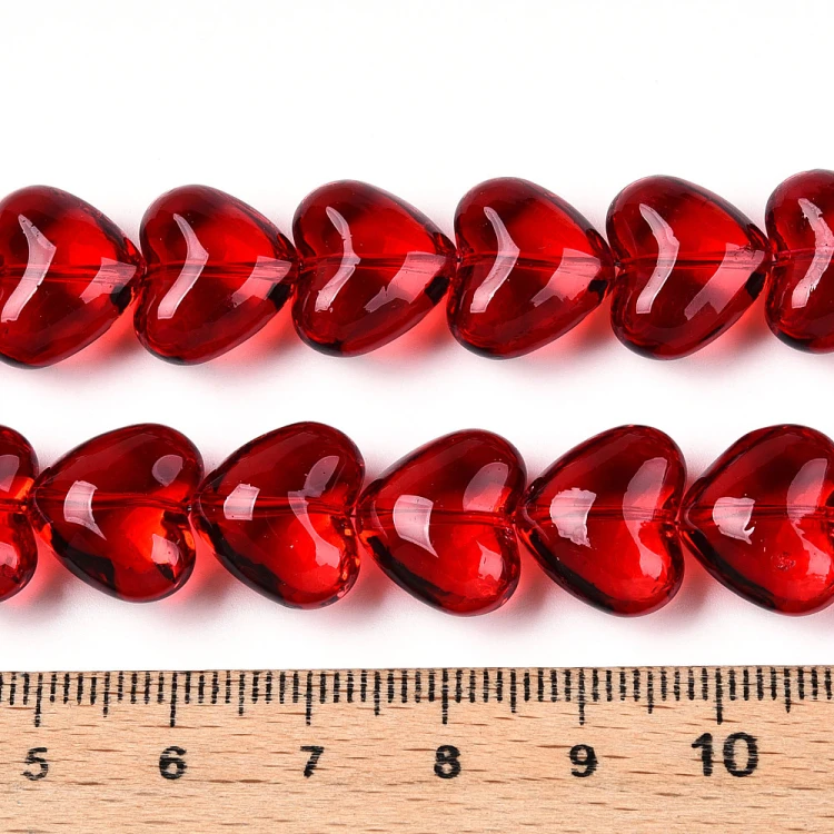KS125 Koraliki szklane powlekane serca serduszka 15x13mm sznur 50szt czerwone