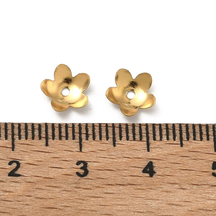 PRM678 Przekładka 7,5mm nakładka ozdobna kwiatek na koralik stal nierdzewna IP 4szt złota 18K
