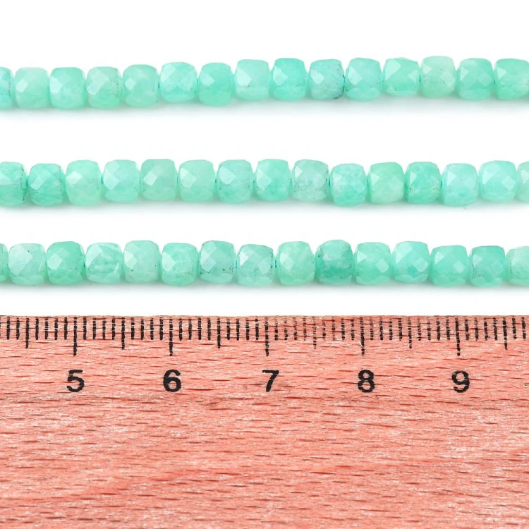 AMZ28 Amazonit kamień naturalny koraliki kostka 4mm-4,5mm fasetowana sznur 86szt