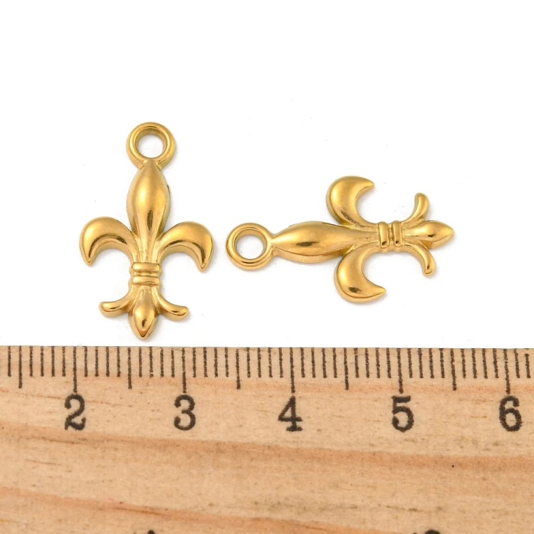 ZSS477 Zawieszka do biżuterii lilia heraldyczna 12x20mm 2szt. stal nierdzewna IP złota 18K