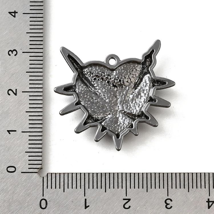 ZM102 Zawieszka metalowa do biżuterii serce 29x27mm punk gothic bordowe/grafitowe